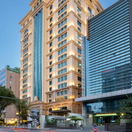 ThaiSquare The Merit